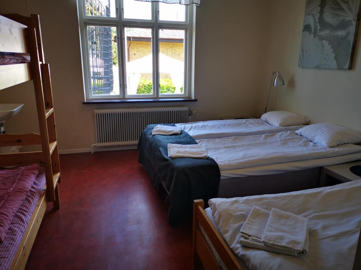 Ahus B&B Och Vandrarhem エクステリア 写真