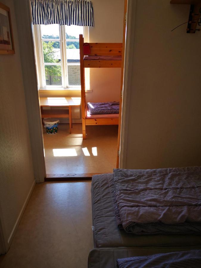 Ahus B&B Och Vandrarhem エクステリア 写真