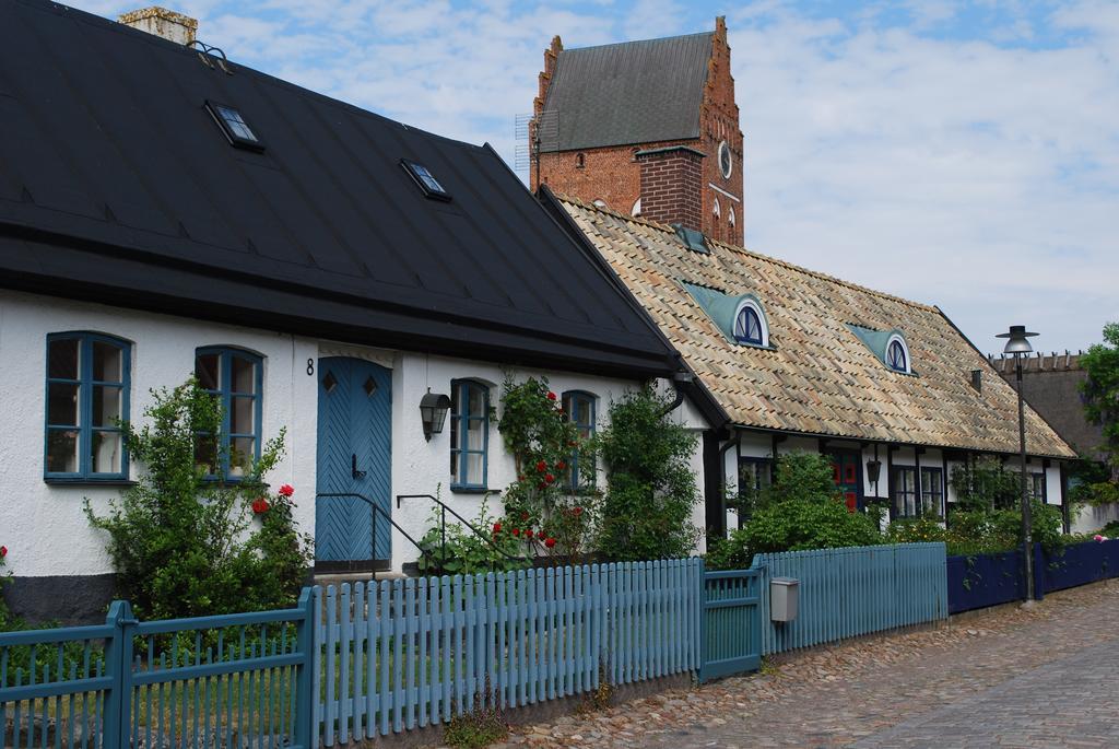 Ahus B&B Och Vandrarhem エクステリア 写真