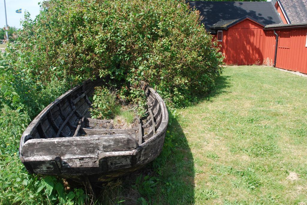 Ahus B&B Och Vandrarhem エクステリア 写真
