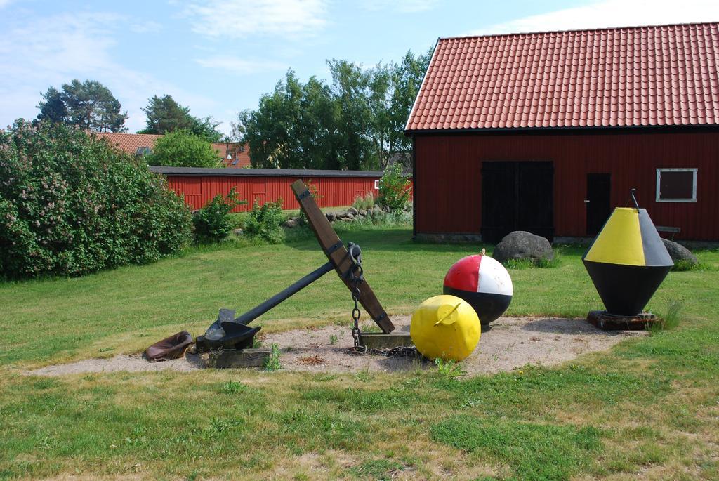 Ahus B&B Och Vandrarhem エクステリア 写真