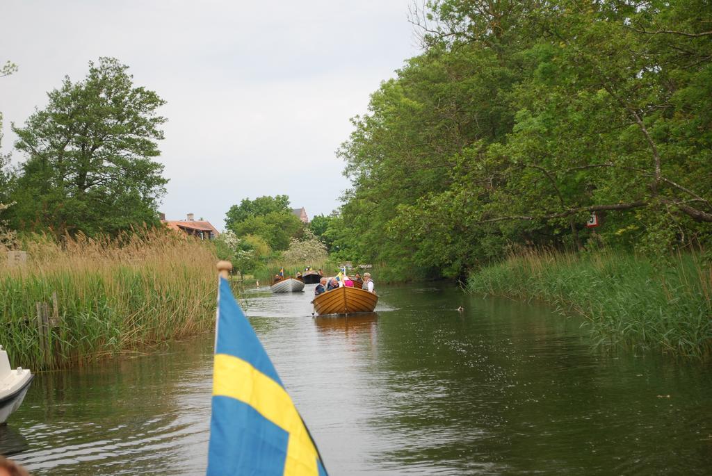 Ahus B&B Och Vandrarhem エクステリア 写真