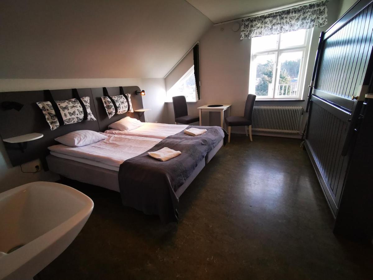 Ahus B&B Och Vandrarhem エクステリア 写真